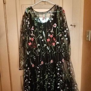 Sheer floral embroidered overlay dress Size 2x NWT